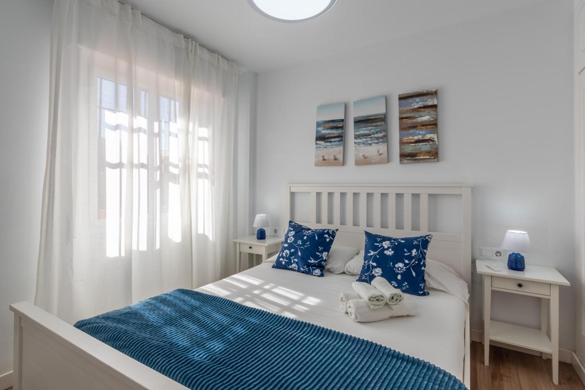 Renovated Apartment On Beachside With Pool Нерха Екстериор снимка